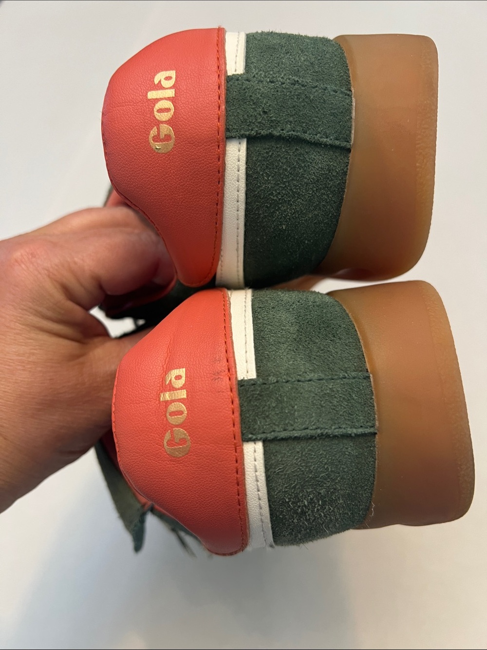 GOLA STADIA SUEDE 86  SNEAKER IN GREEN AND WHITE WOMENS SIZE 8 - Picture 5 of 12